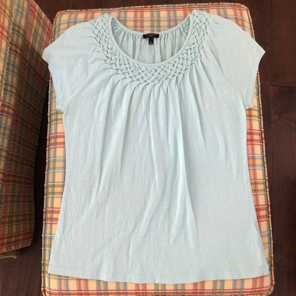 Talbots Mint Green Tee Shirt with Braided Fabric Around Neck - Size LP ❇️